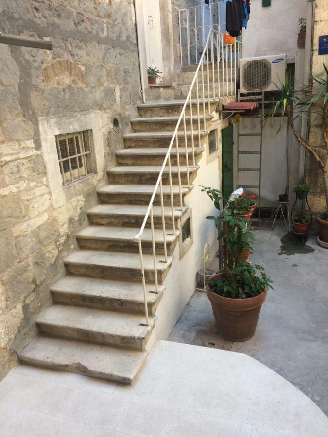 Studio Apartman Ana Split Exterior photo